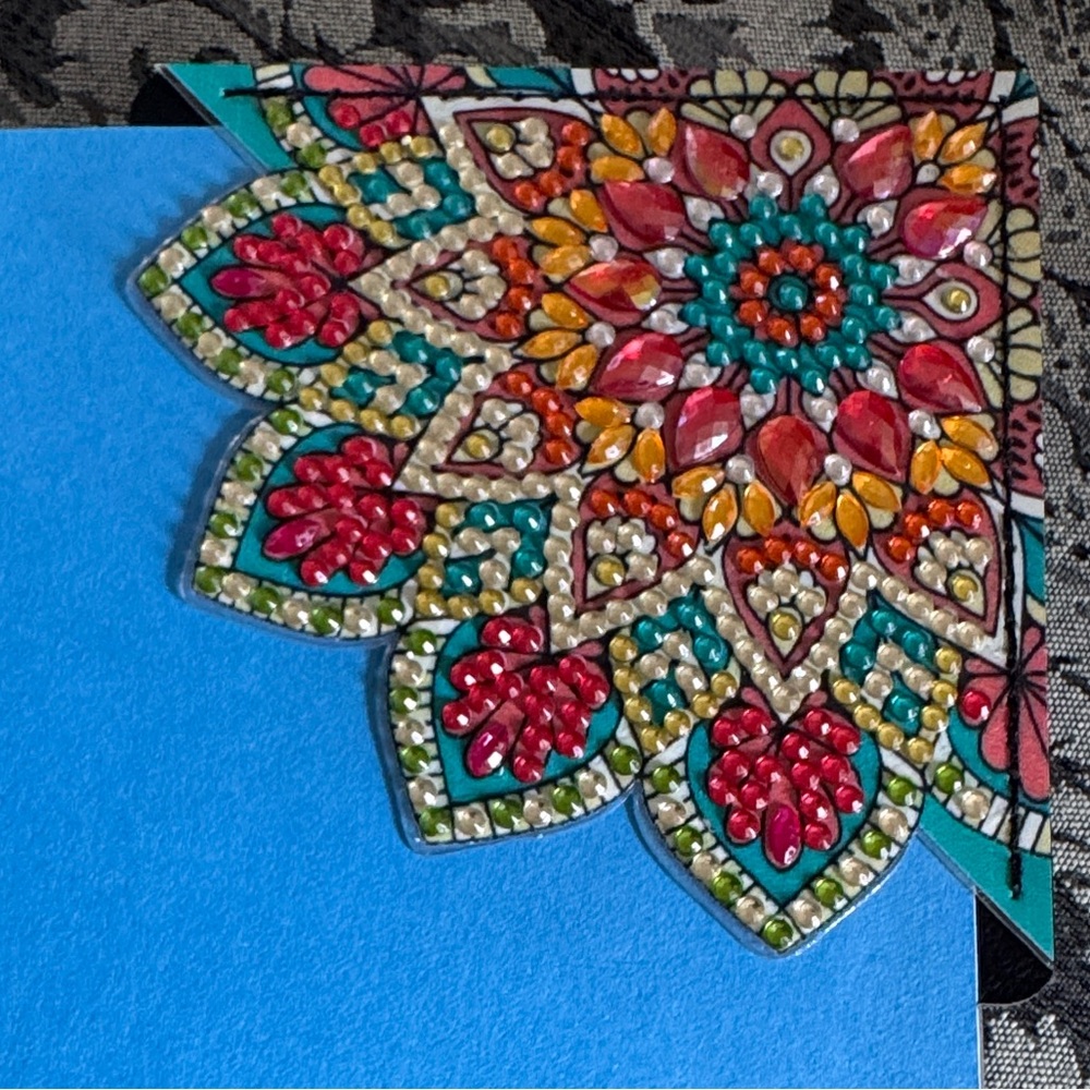 📖 Handcrafted Diamond Art Corner Bookmarks – Set of 2 - Picture 5 of 6